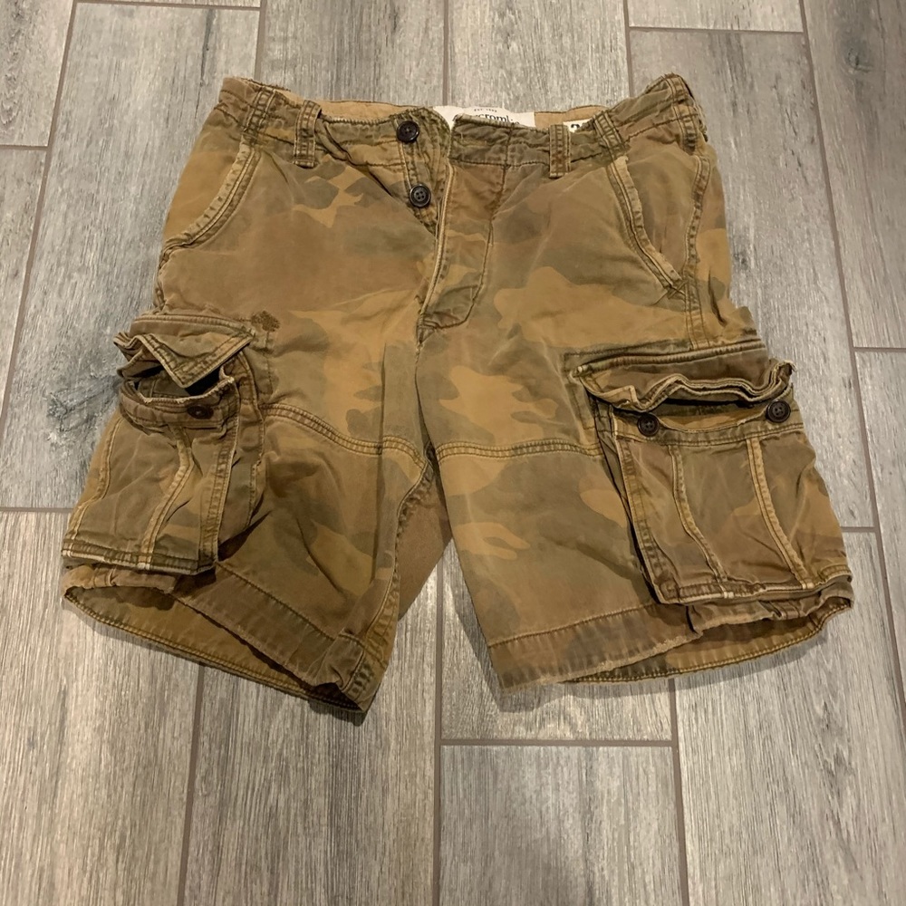 Abercrombie & Fitch Camo Cargo Shorts
